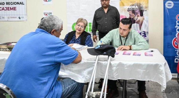 Decenas de personas con discapacidad buscan empleo en Cajeme