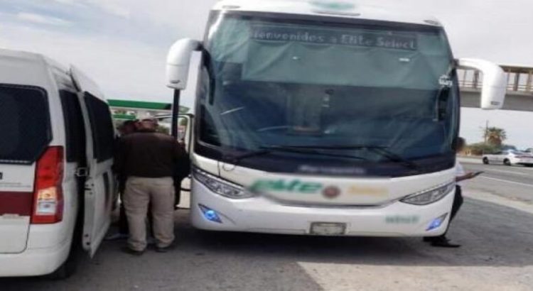 Ubican a casi 200 migrantes en buses en Sonora