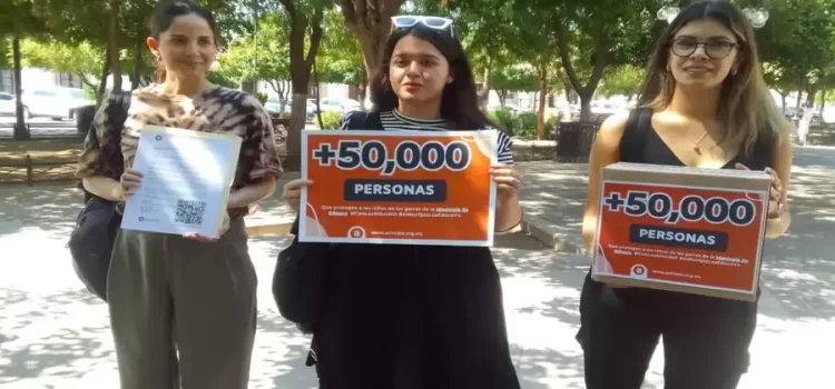 Más de 54 mil padres piden que los nuevos libros no se distribuyan en Sonora