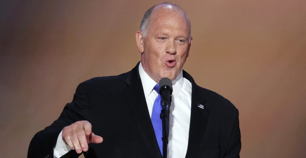 El exdirector de Inmigración y Control de Aduanas de EE. UU. amenaza a carteles mexicanos si Trump es reelecto: los «borrará de la faz de la tierra»