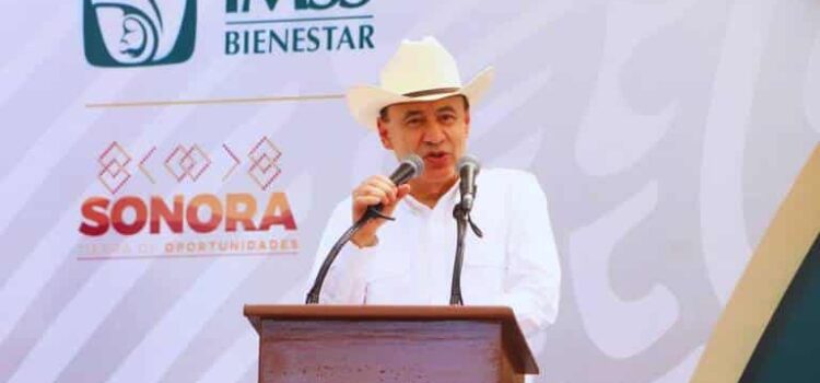 Gobernador propone nuevas secretarías