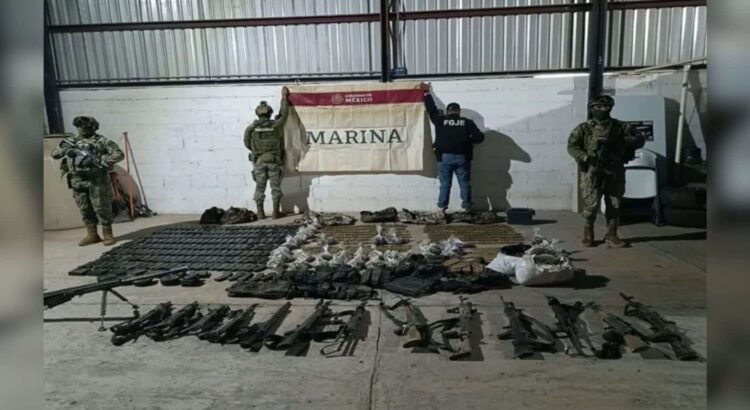 En cuatro días, Marina incauta armas, explosivos, droga y detiene a más de 30 personas en Sonora