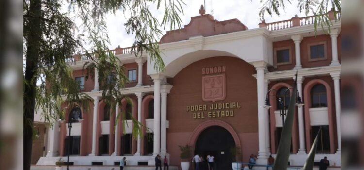 Protestan trabajadores del Poder Judicial en Sonora por reducción en prestación