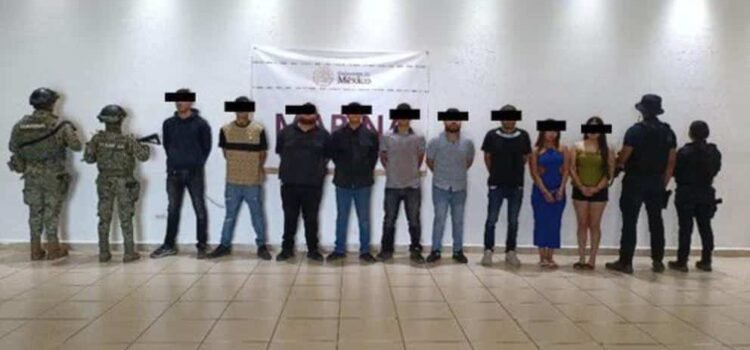 Marina detiene a 9 operadores de Los Salazar con droga y arsenal bélico en Sonora