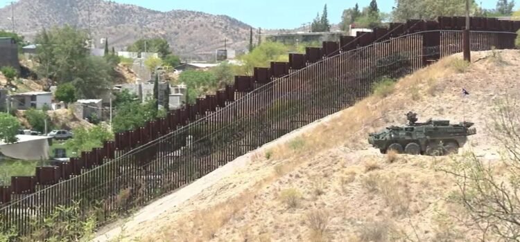 EEUU coloca tanques de guerra en frontera de Sonora y Arizona EEUU coloca tanques de guerra en frontera de Sonora y Arizona