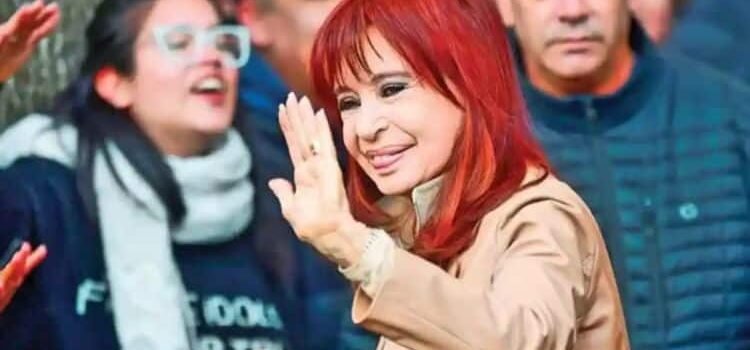 Condenan a Cristina Fernández a seis años a prisión