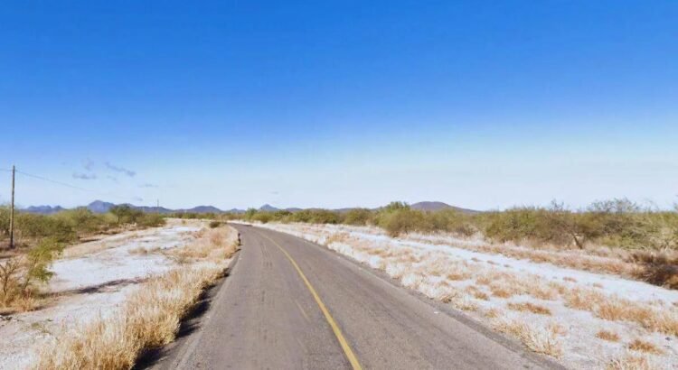 Rehabilitan tramos carreteros en Sonora