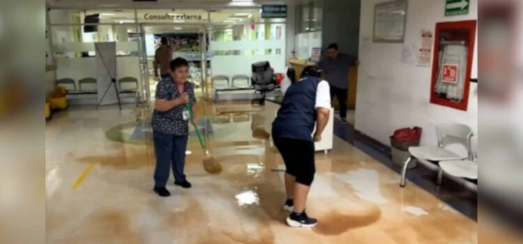 Tormenta provoca inundación en hospital del IMSS en Nogales; se activan protocolos de emergencia Tormenta provoca inundación en hospital del IMSS en Nogales; se activan protocolos de emergencia