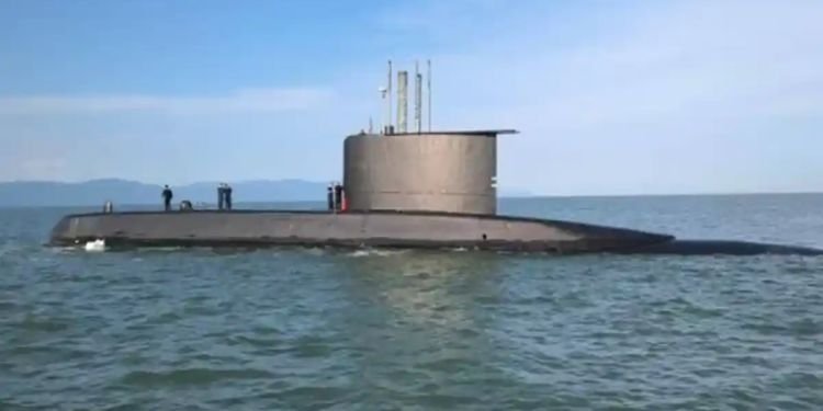 Surca submarino extranjero las aguas de Jalisco